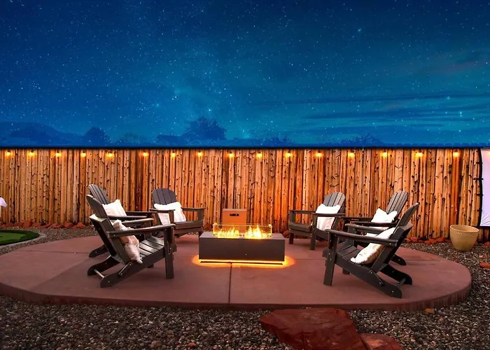 Cactus Hollow~spa~sauna~cold Plunge~theatre~golf