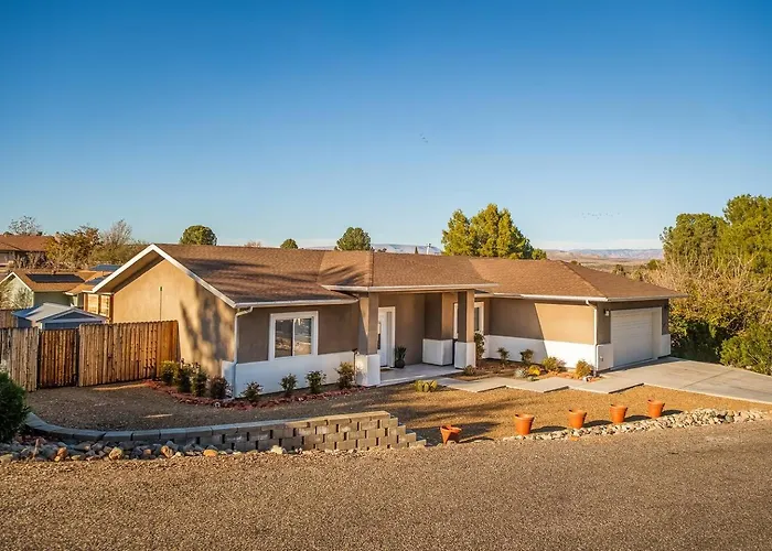 Cactus Hollow~spa~sauna~cold Plunge~theatre~golf Holiday home