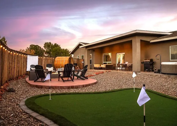 Cactus Hollow~spa~sauna~cold Plunge~theatre~golf Holiday home Cottonwood